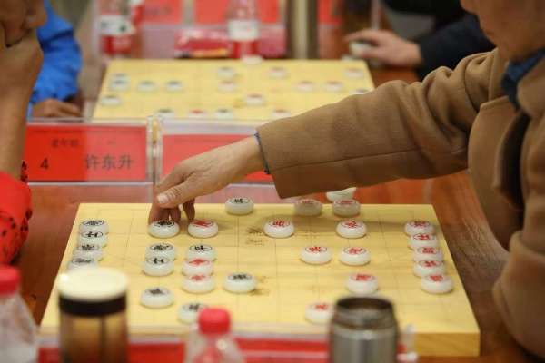 中国象棋比赛精彩瞬间（图文并茂，让你身临其境）