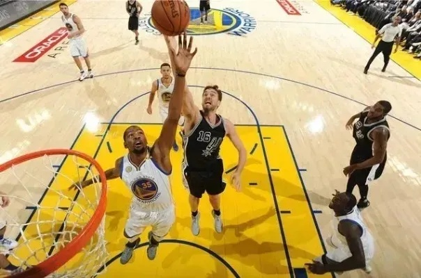 nba季后赛马刺vs勇士 马刺和勇士季后赛-第3张图片-www.211178.com_果博福布斯